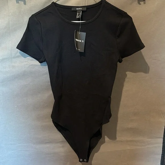 NWT forever 21 open Back Bodysuit - Picture 4 of 8